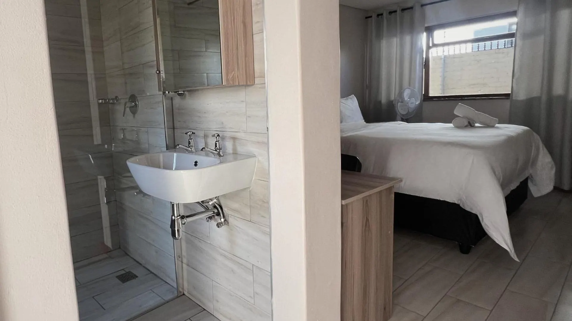 Kabana Family Home And Guest House Città del Capo Sudafrica